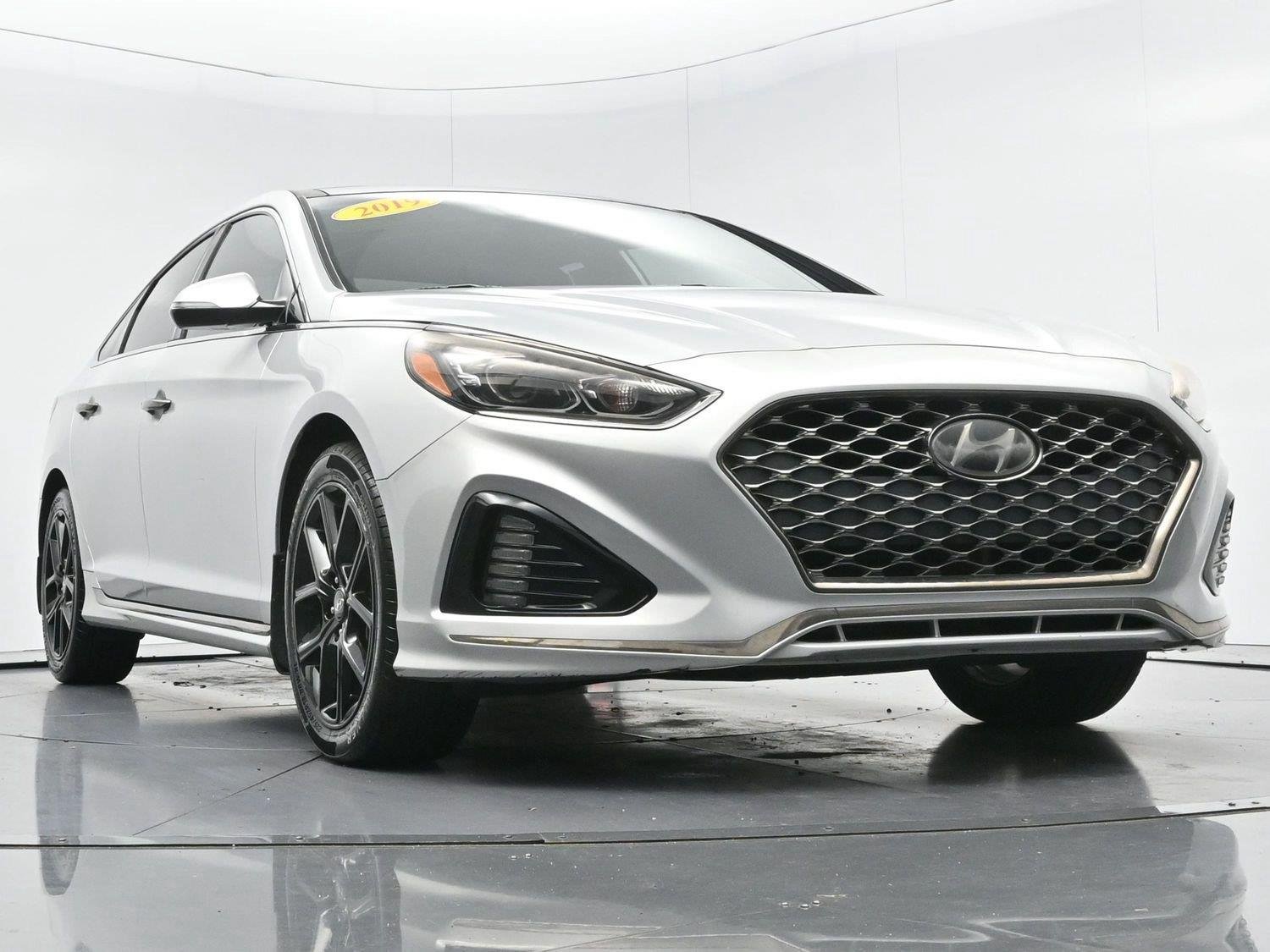 Used 2019 Symphony Silver Hyundai Limited image 49