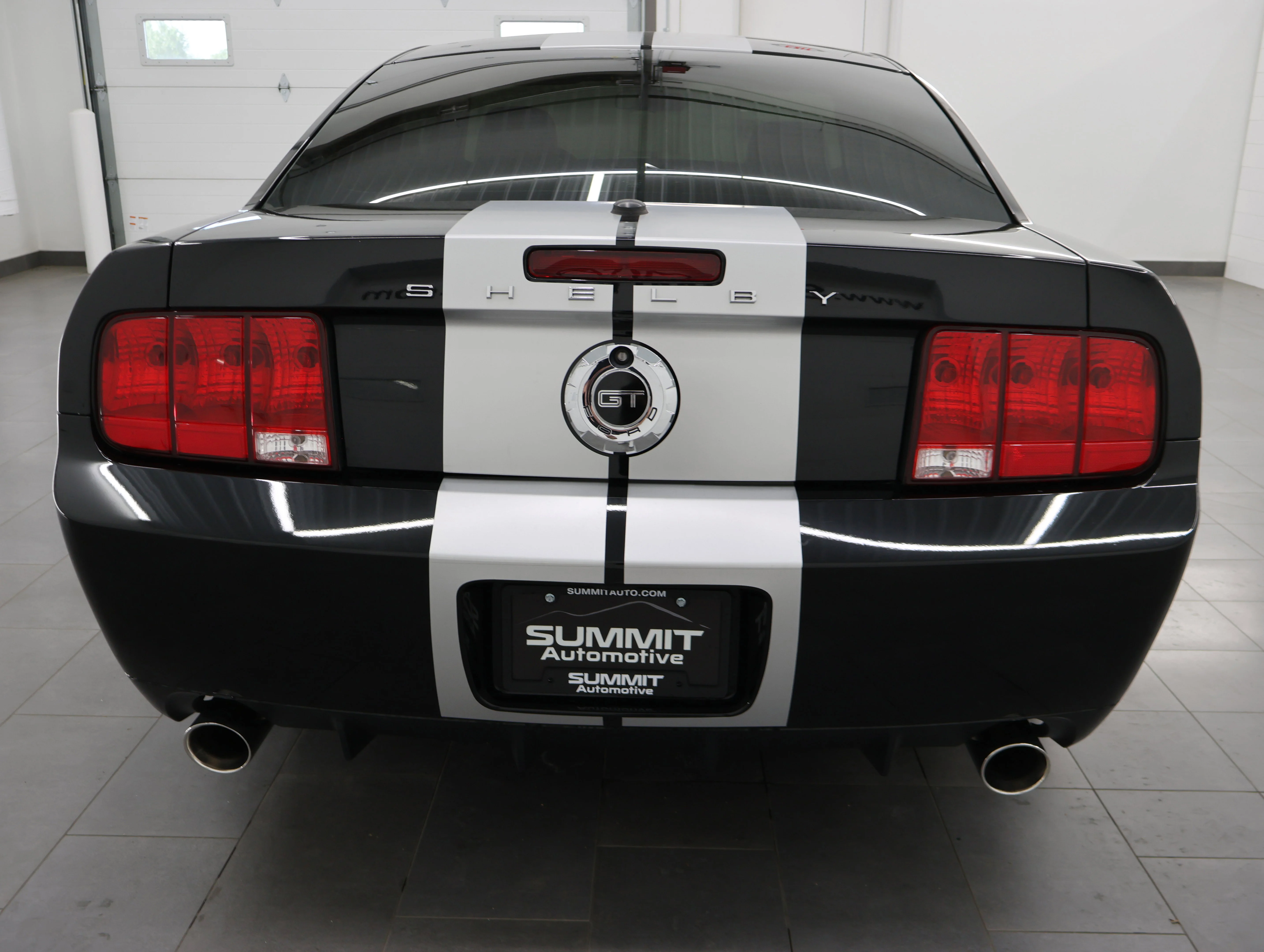 Used 2007 Black Ford GT Premium image 25