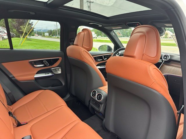 New 2027 Polar White Mercedes-Benz GLC 300 image 58
