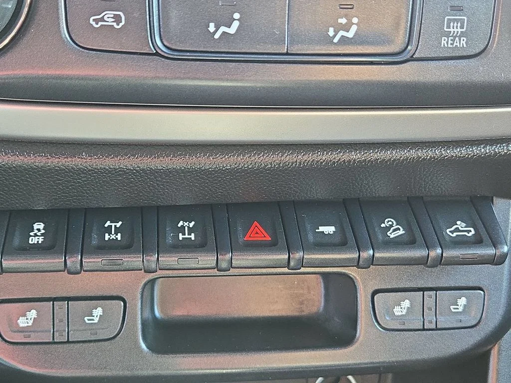 Used 2019 Black Chevrolet ZR2 image 46