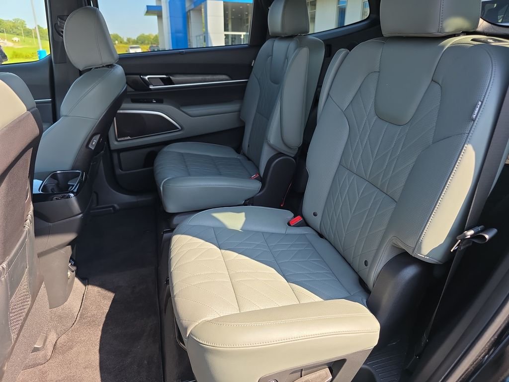 Used 2023 Black Kia SX-Prestige X-Pro image 15