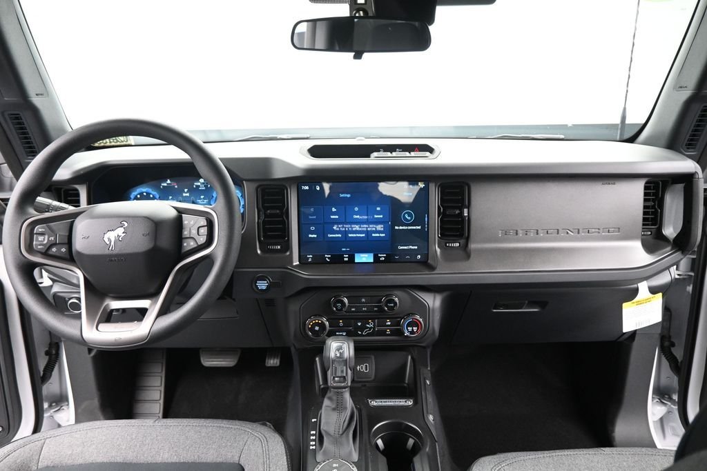 New 2026 Oxford White Ford Base image 17