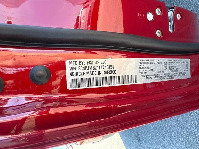 New 2026 Red Hot Pearl-Coat Exterior Paint Jeep Laredo image 29