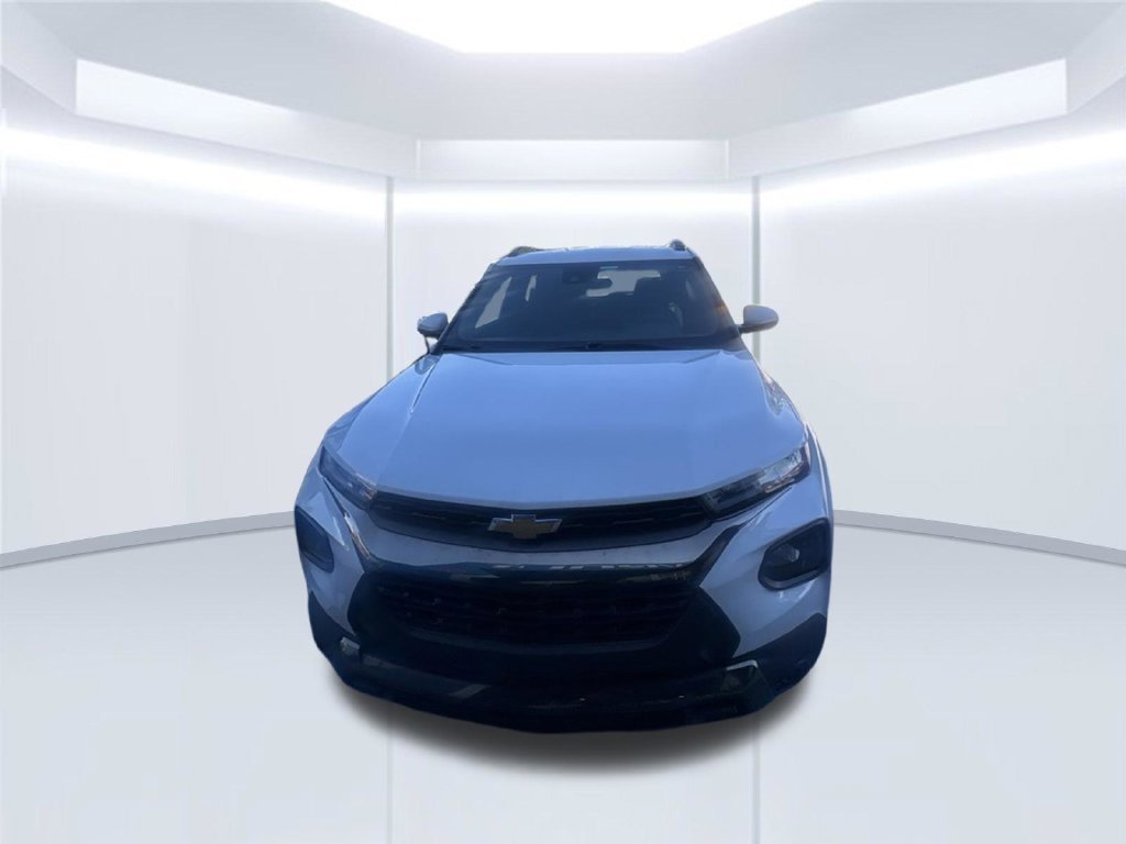 Used 2023 SUMMIT WHITE Chevrolet ACTIV image 2