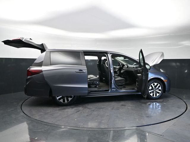 Used 2025 Modern Steel Metallic Honda EX-L image 33