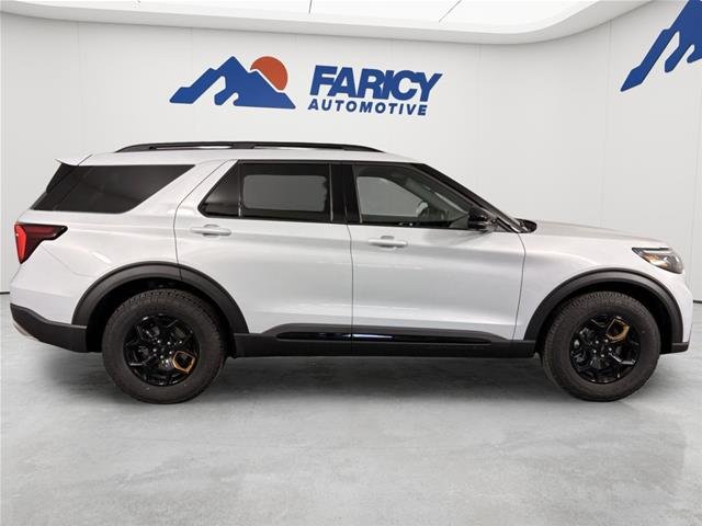 New 2026 Space White Metallic Ford Tremor® image 58