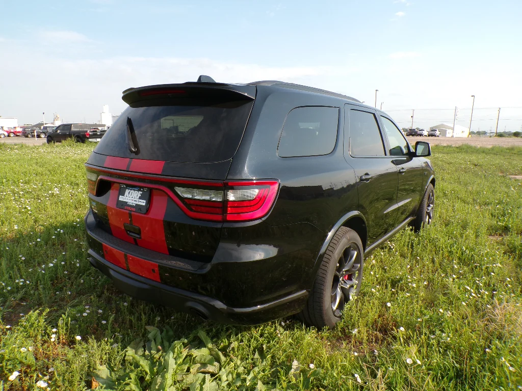 New 2026 Diamond Black Clear-Coat Exterior Paint Dodge R/T 392 Premium image 15