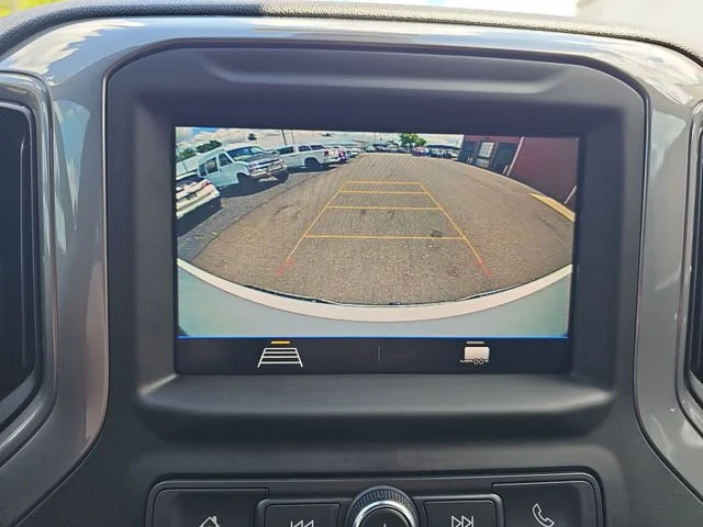 Used 2022 White Chevrolet Custom image 16