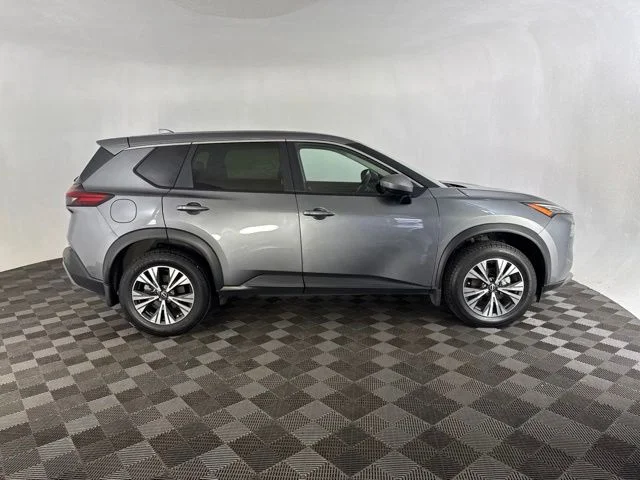 Used 2023 Gray Nissan SV image 4