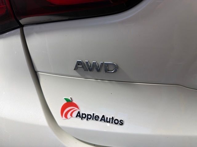 Certified Used 2019 White INFINITI LUXE image 11