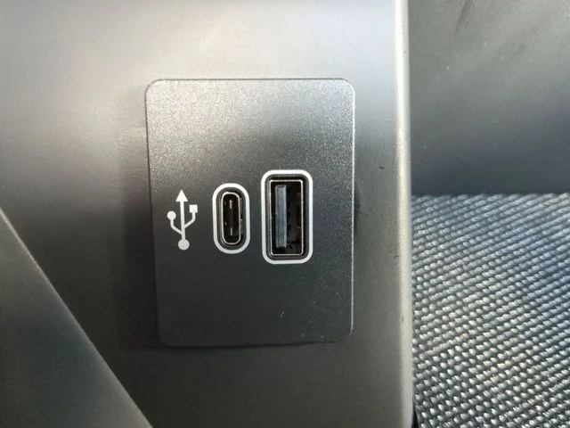 New 2026 Carbonized Gray Metallic Ford Lariat® image 23