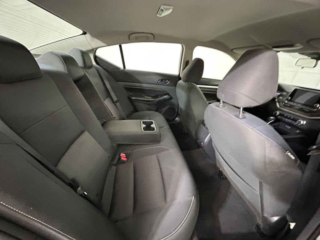 Used 2023 Silver Nissan 2.5 SV image 17