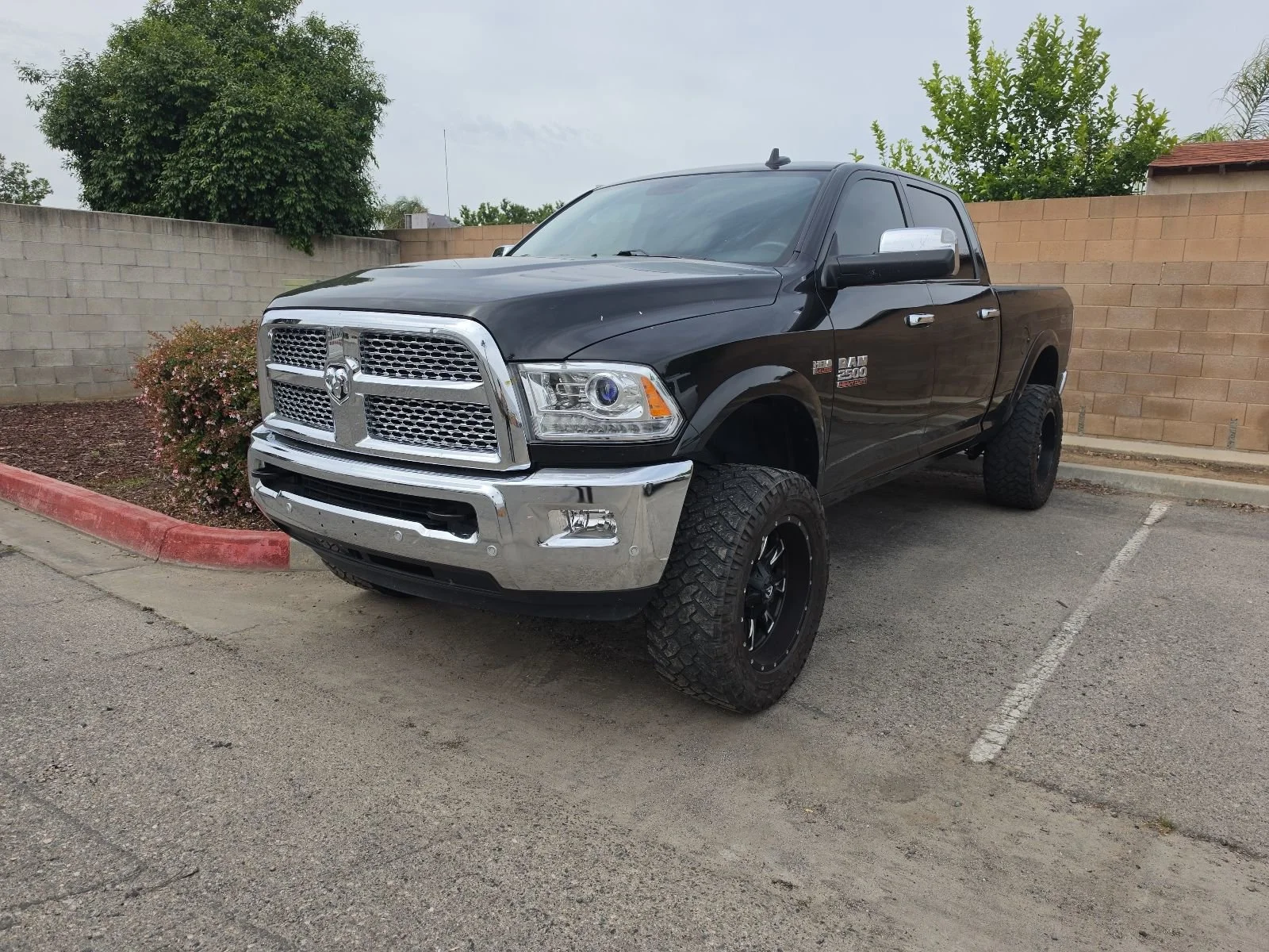 2018 RAM 2500 Laramie 4X4 Crew Cab SWB's photo
