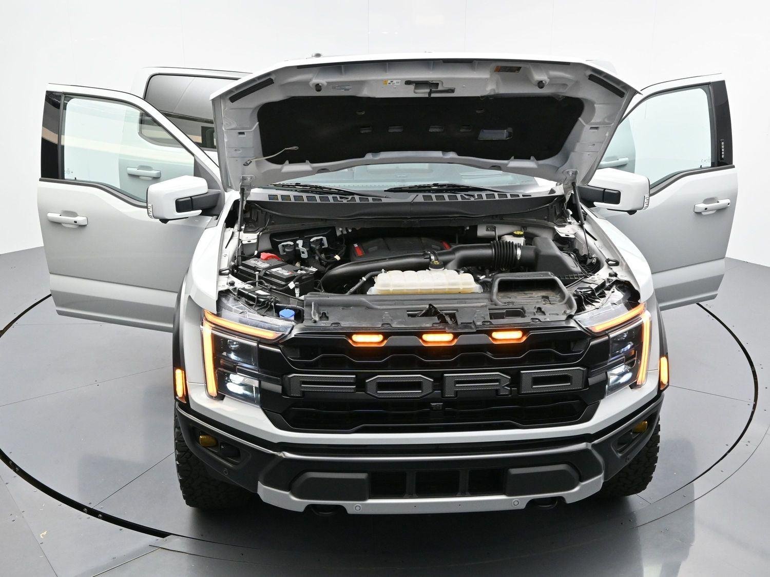 Used 2024 Avalanche Gray Ford Raptor image 49