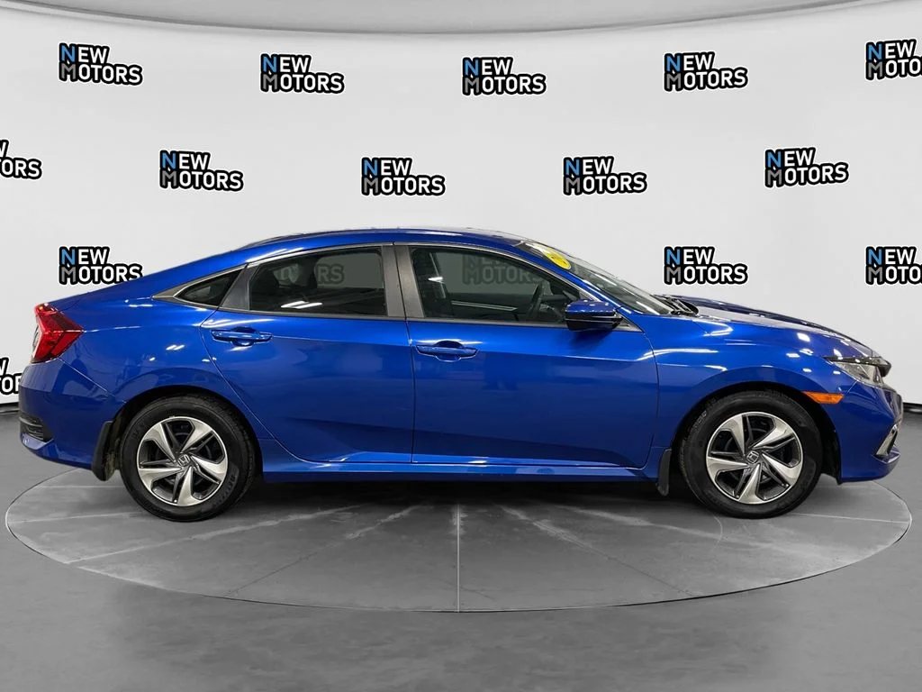 Used 2019  Honda LX image 6