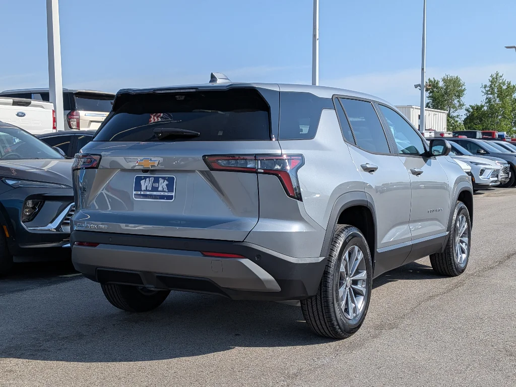 2026 Chevrolet Equinox LT - Photo 3