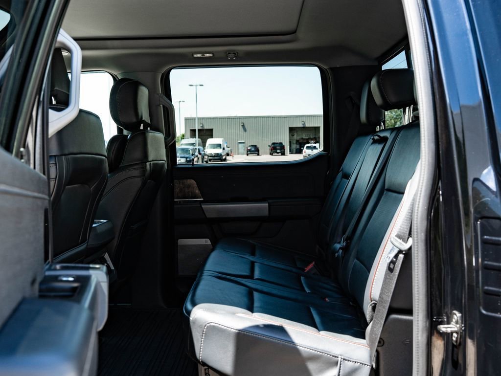 Used 2023 Agate Black Metallic Ford LARIAT image 47