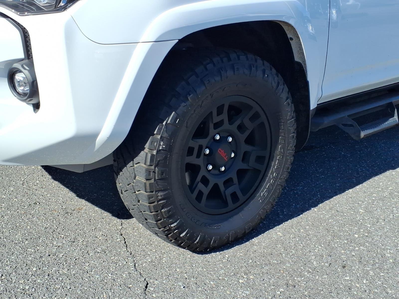Used 2024 Ice Cap Toyota TRD Off Road Premium image 3