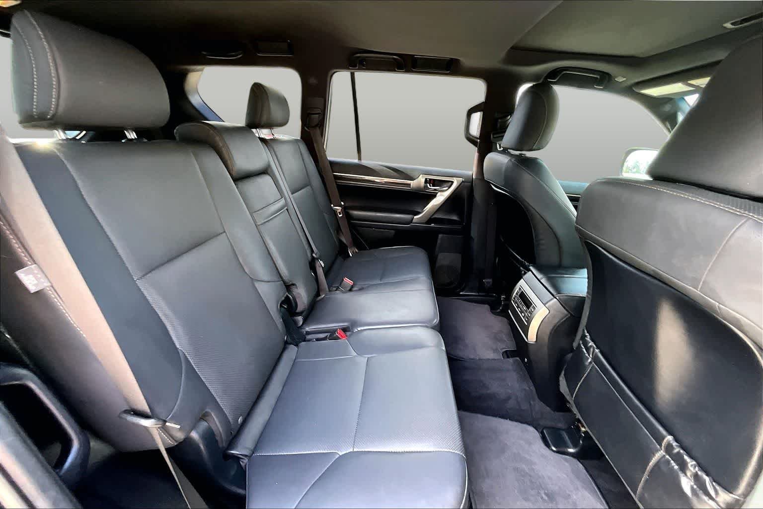 Used 2021 Nightfall Mica Lexus Premium image 19