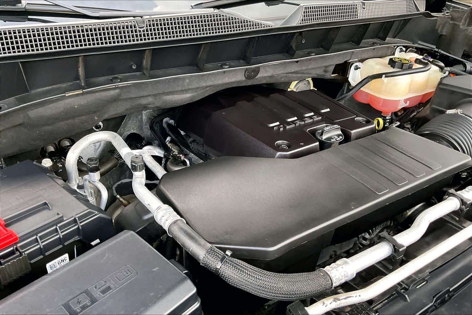 Used 2023 BLACK Chevrolet Custom image 32