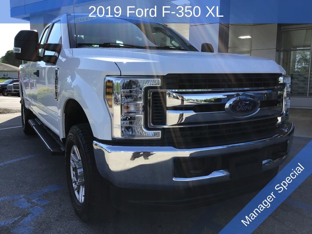 Used 2019 White Ford XL image 3