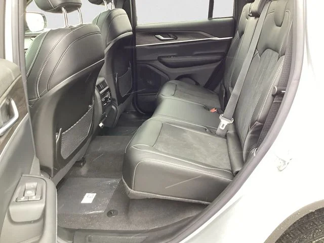 New 2026 Silver Jeep LAREDO ALTITUDE 4X4 image 14