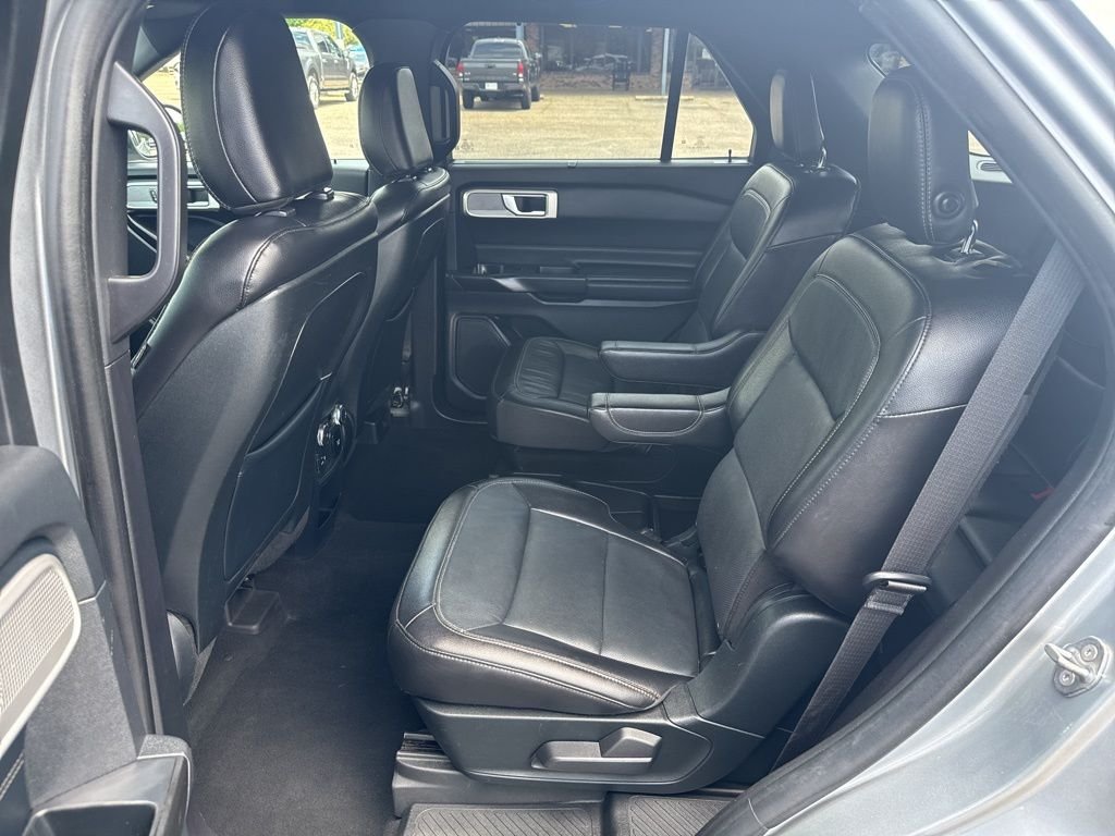 Used 2020 Silver Ford Limited image 12