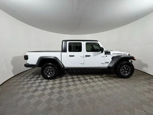 Certified Used 2024 White Jeep Rubicon image 5