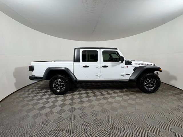 Certified Used 2024 White Jeep Rubicon image 5