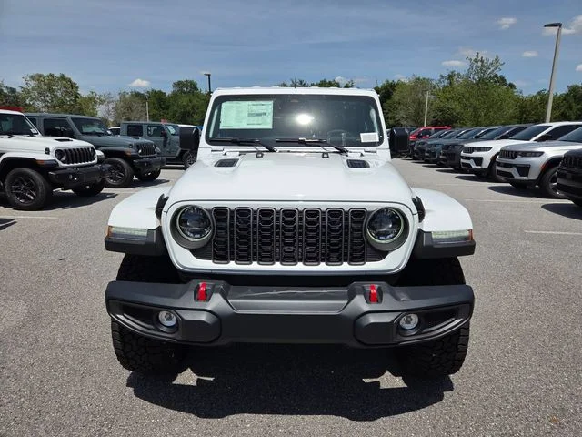 New 2026 Bright White Clear-Coat Exterior Paint Jeep Rubicon image 19