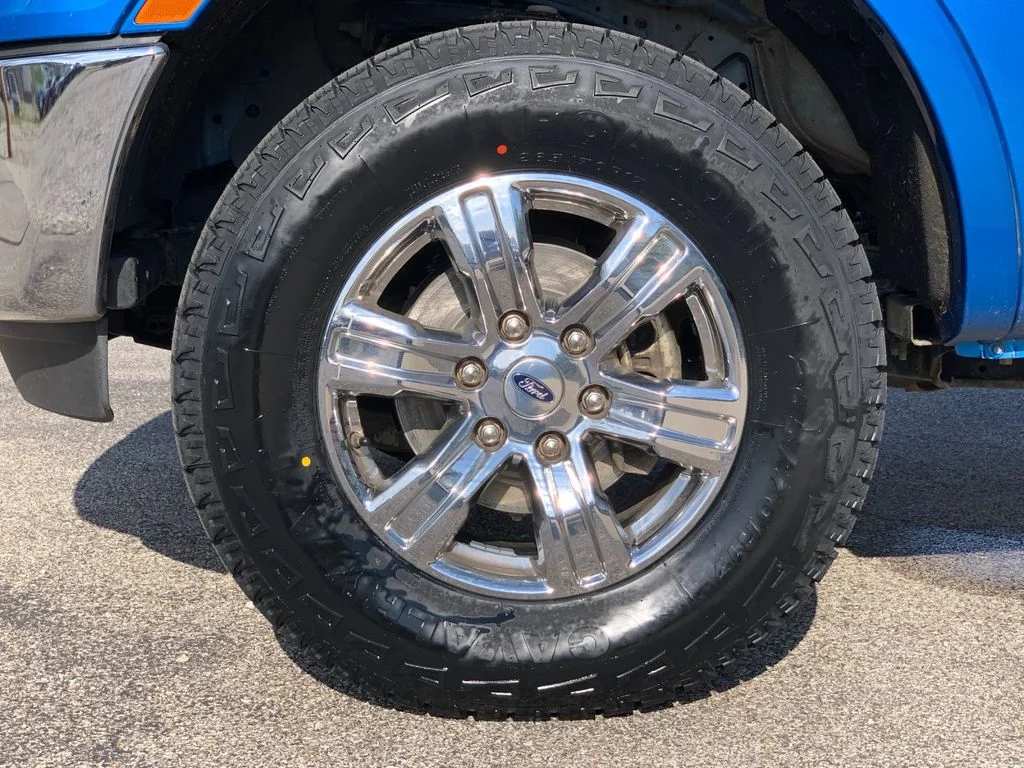 Used 2021 Blue Ford XLT image 32