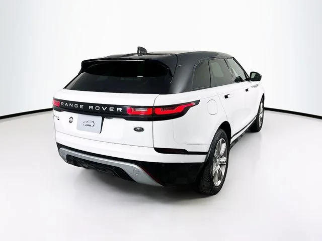 Used 2021 White Land Rover S image 5