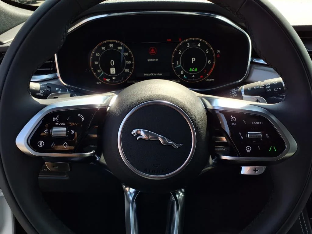 2026 Jaguar F-Pace R-Dynamic S - Photo 11