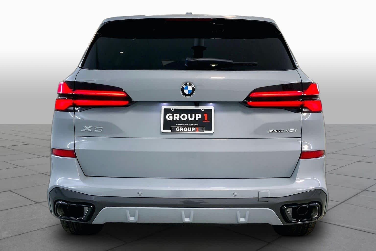 New 2026 Brooklyn Grey Metallic BMW xDrive40i image 4