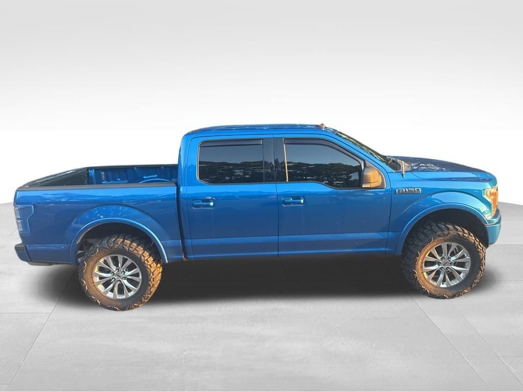 2019 Ford F-150 XLT photo 4