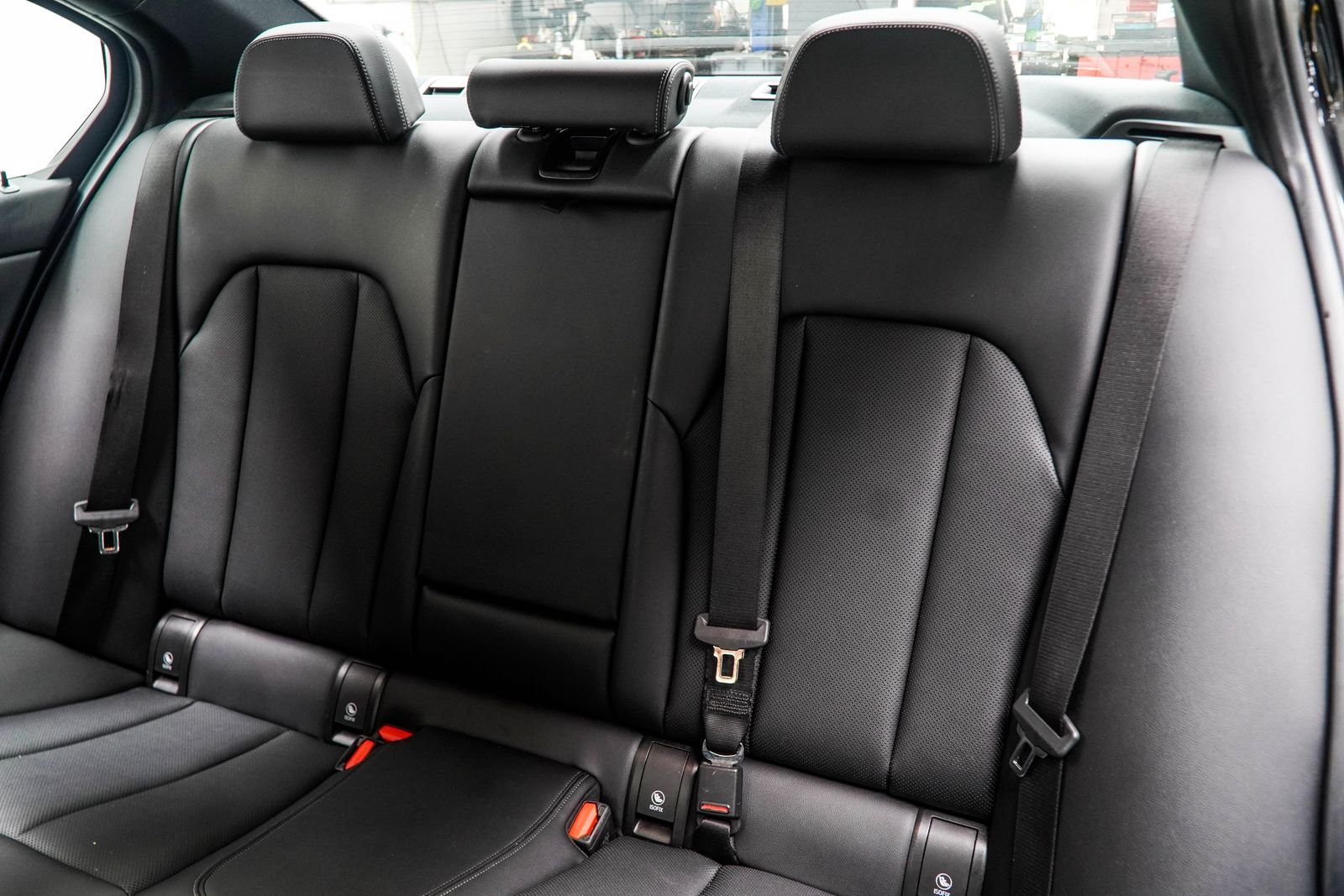 Used 2025 Black BMW 330i xDrive image 41