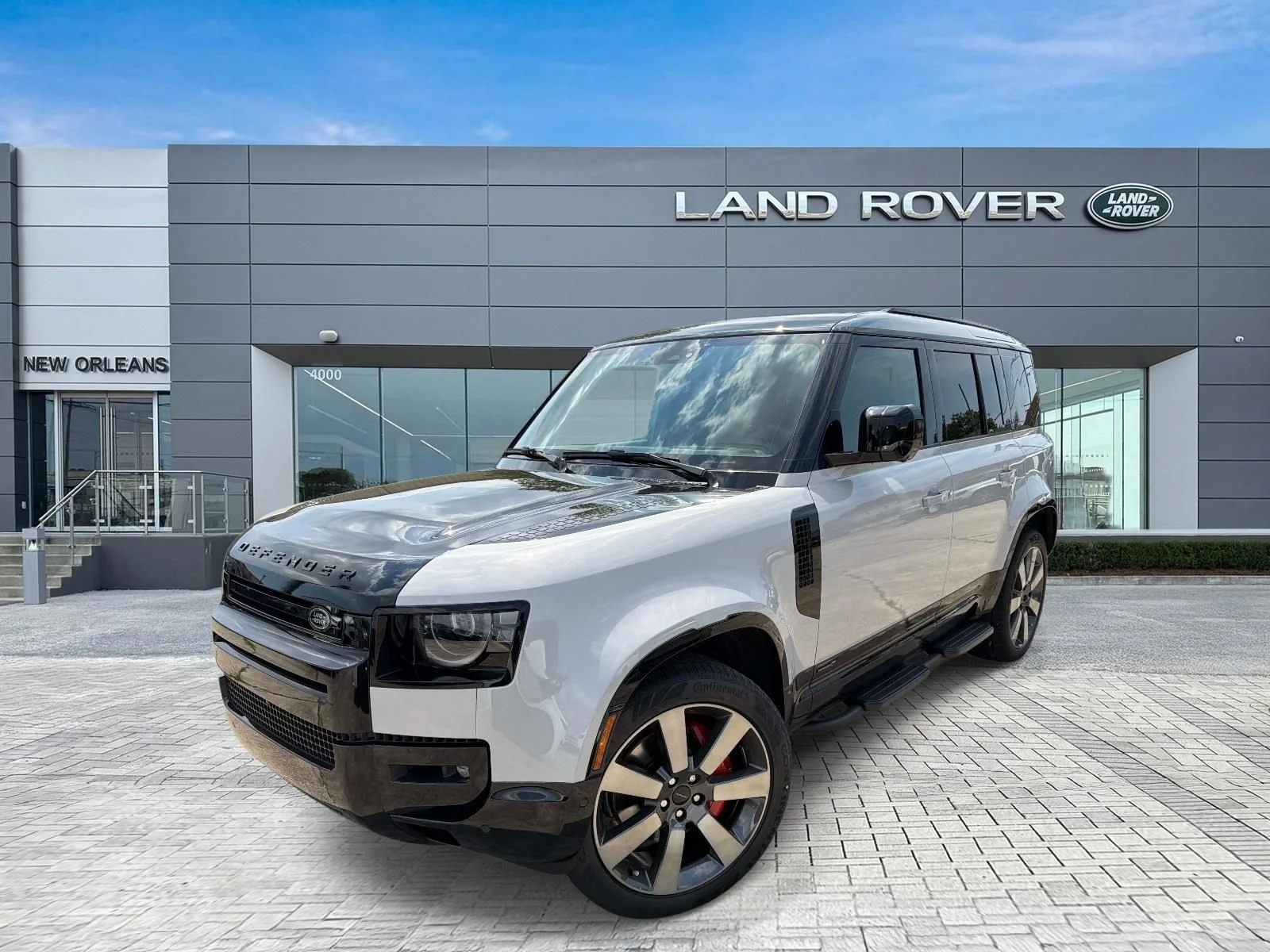 2026 Land Rover Defender 110 X P400's photo