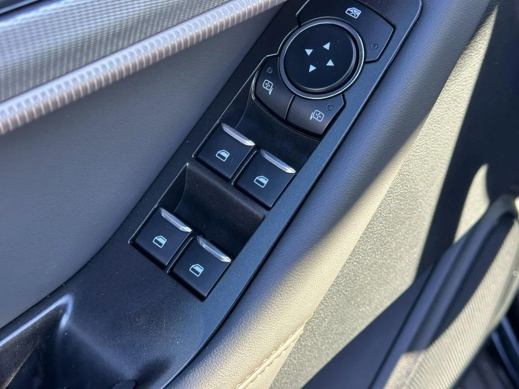 New 2026 Agate Black Metallic Ford Active image 9