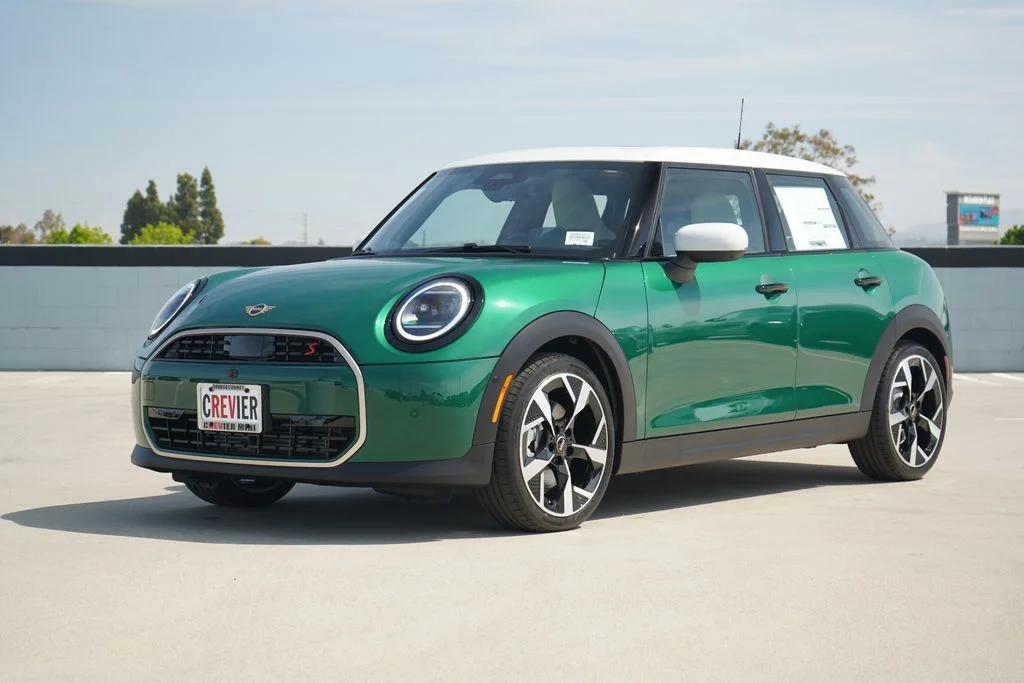 2026 MINI Hardtop Cooper S's photo
