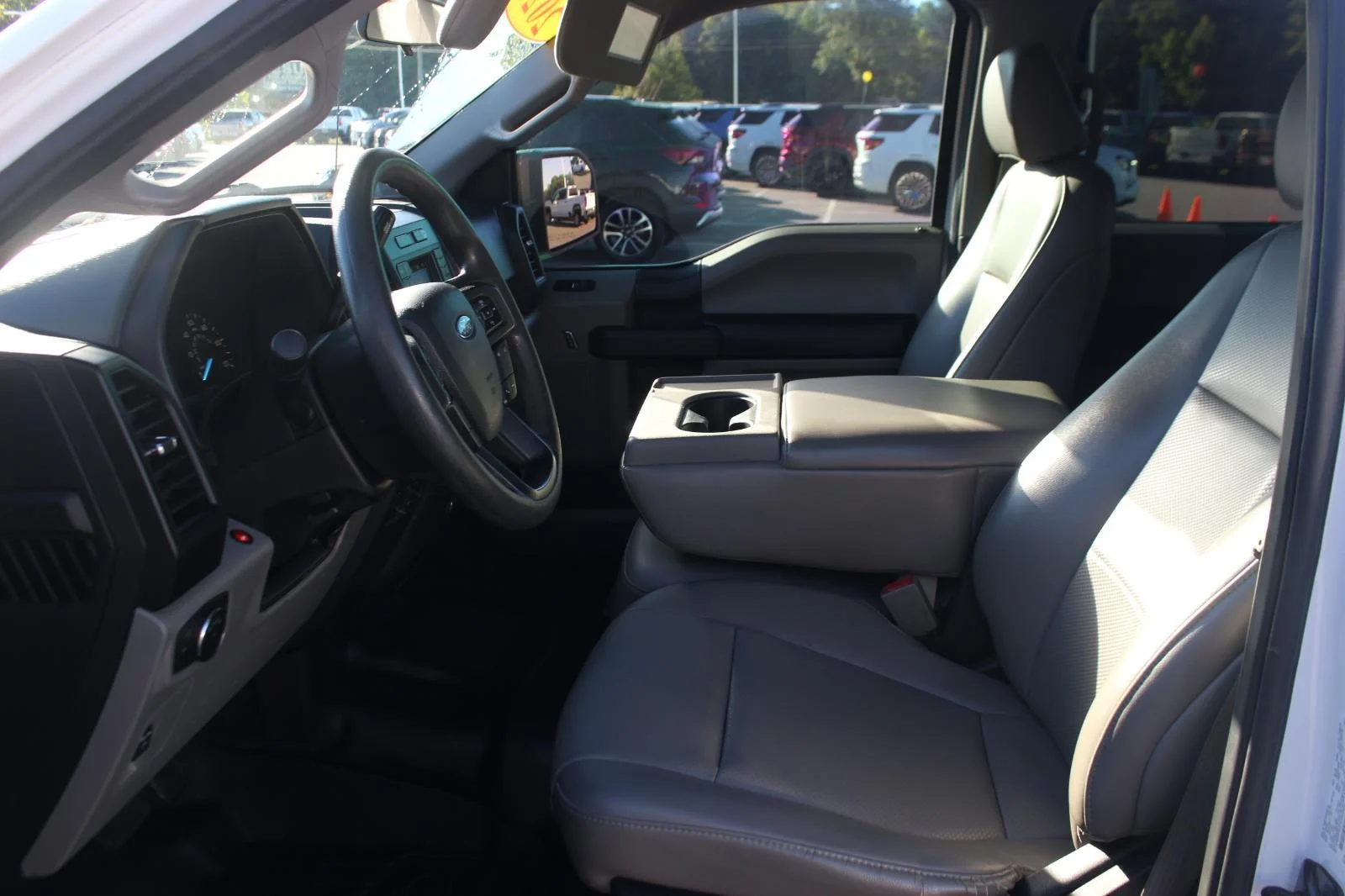 Used 2020 White Ford XL image 15