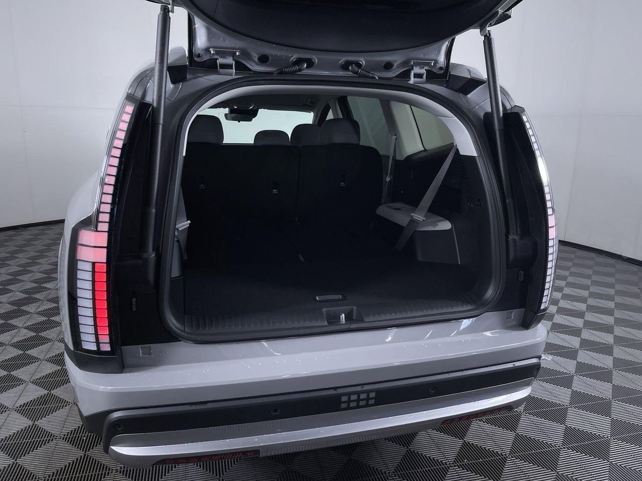 2026 Hyundai IONIQ 9 SE - Photo 14