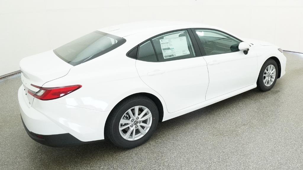 New 2026 Ice Cap Toyota LE image 19