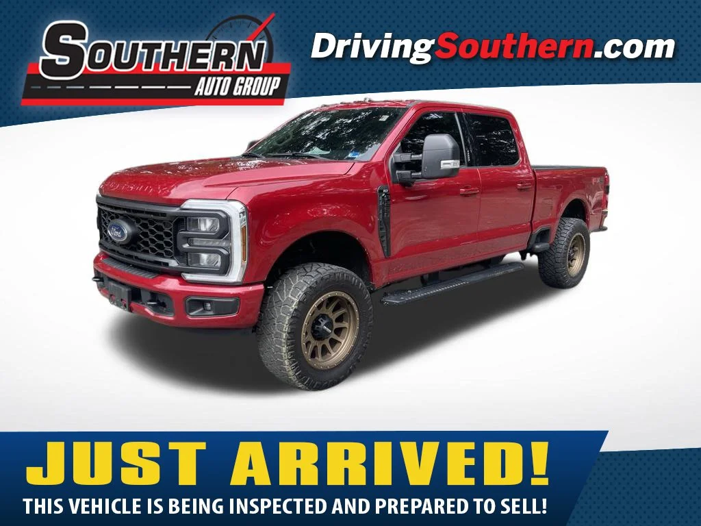 Used 2024 Red Ford XLT image 1