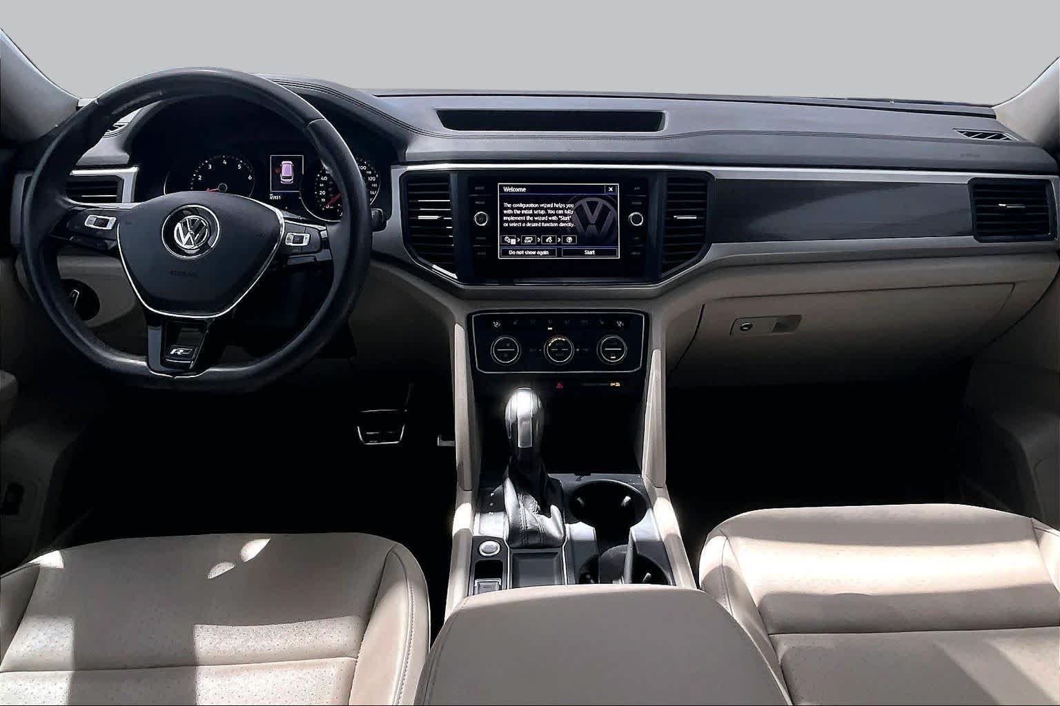 Used 2020 Pure White Volkswagen 3.6L V6 SE w/Technology R-Line image 16