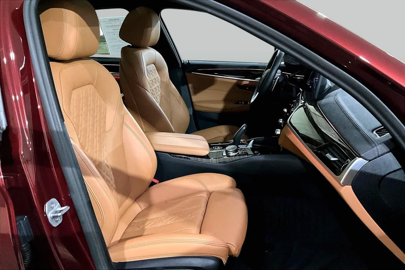 Used 2023 Aventurin Red Metallic BMW 530i xDrive image 14