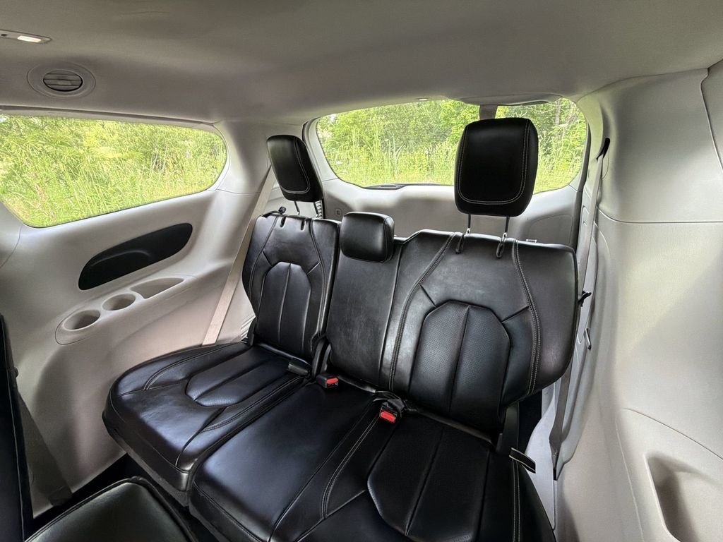 Used 2023 White Chrysler Touring L image 26