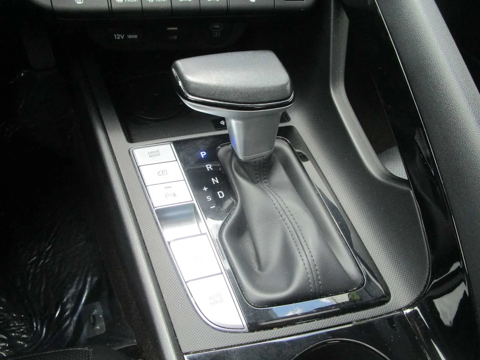 Certified Used 2024 Ecotronic Gray Hyundai Limited image 22
