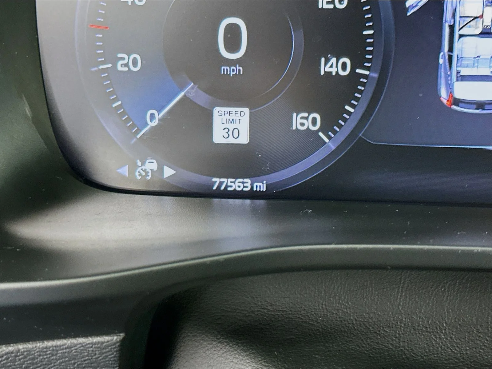 Used 2021 Black Volvo R-Design image 12