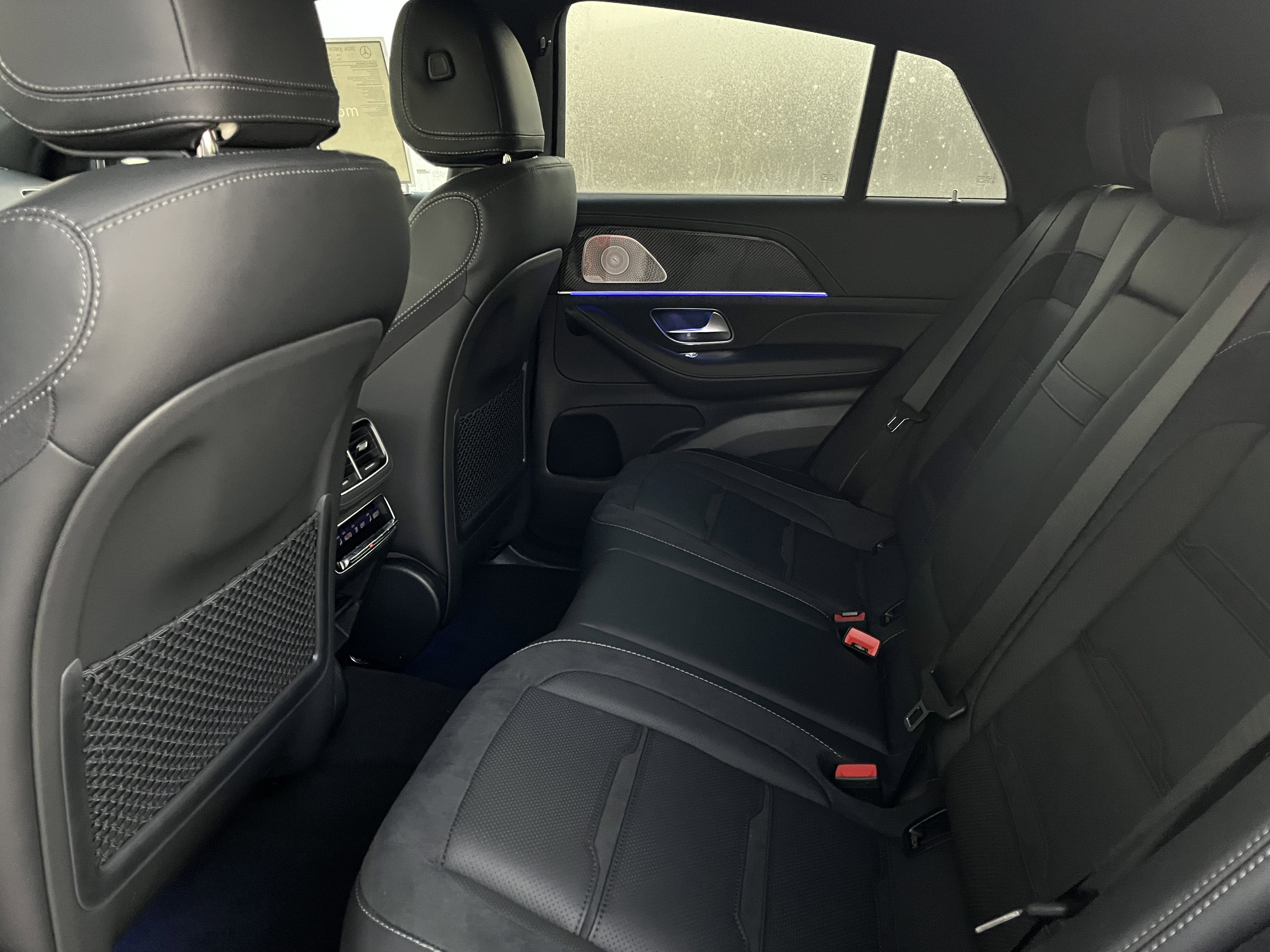 New 2026 MANUFAKTUR Moonlight White Metallic Mercedes-Benz AMG® GLE 53 image 17