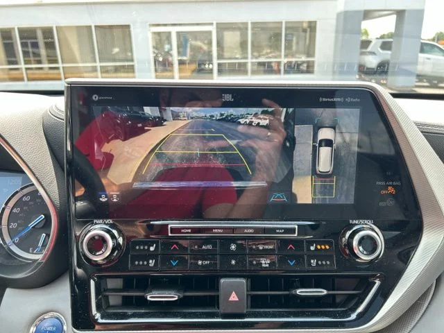 Used 2022 Gray Toyota Platinum image 53
